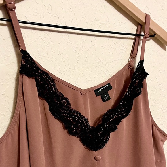GU Torrid Mauve & Black Chablis Button Down Lace Crop Cami; Size 1X! - Picture 2 of 6